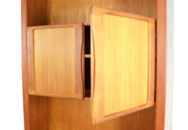 Hoge kast Dyrlund 'Smidstrup'