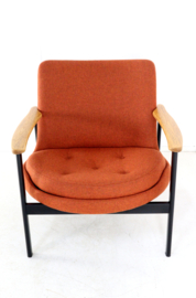 IB Kofod Larsen voor Fröscher Sitform fauteuil