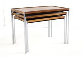 Set van 3 nesting tables Lämmle and Co met omkeerbaar blad