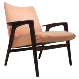 Roze fauteuil Pastoe 'Ruster' (Yngve Ekstrom)