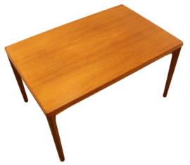 Henning Kjaernulf voor Velje verlengbare eettafel