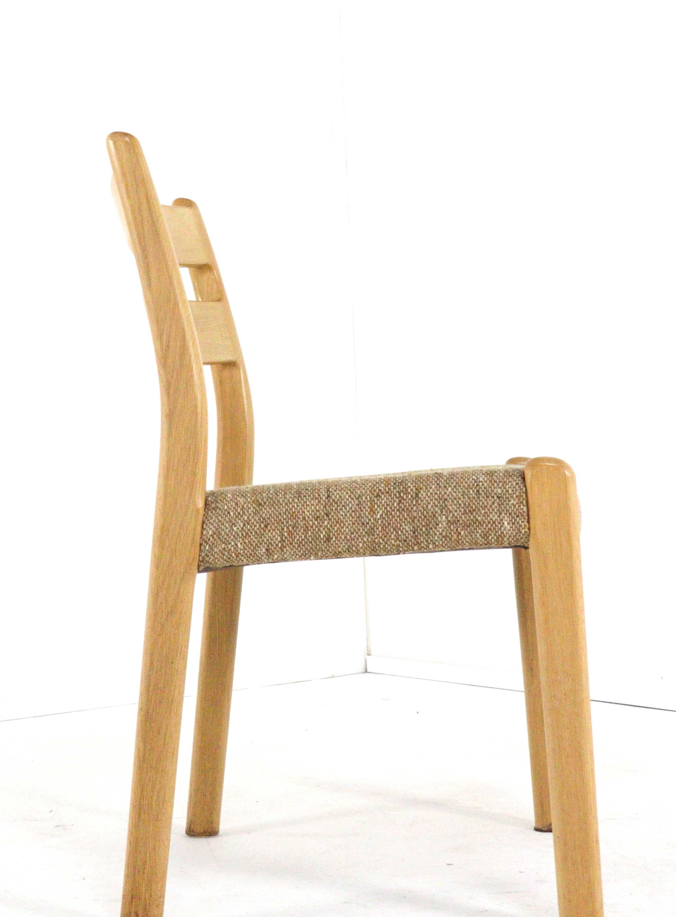 Set van 6 eiken EMC mobler stoelen 'Lem'