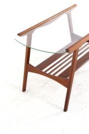 Salontafel met glas en lectuurhouder