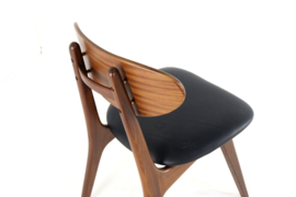 Set van 4 AWA stoelen 'Nederkoorn' - nieuw bekleed