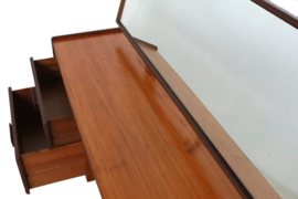 Kaptafel 'Gawswoth' White and Newton