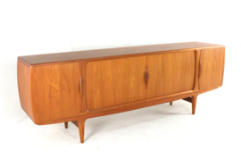 Johannes Andersen voor Uldum sideboard model 19