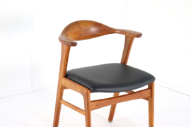 Set van 4 Erik Kirkegaard voor Høng Stolefabrik stoelen model 49