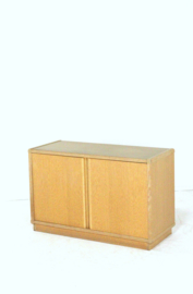 Eiken compact sideboard 'Finne'