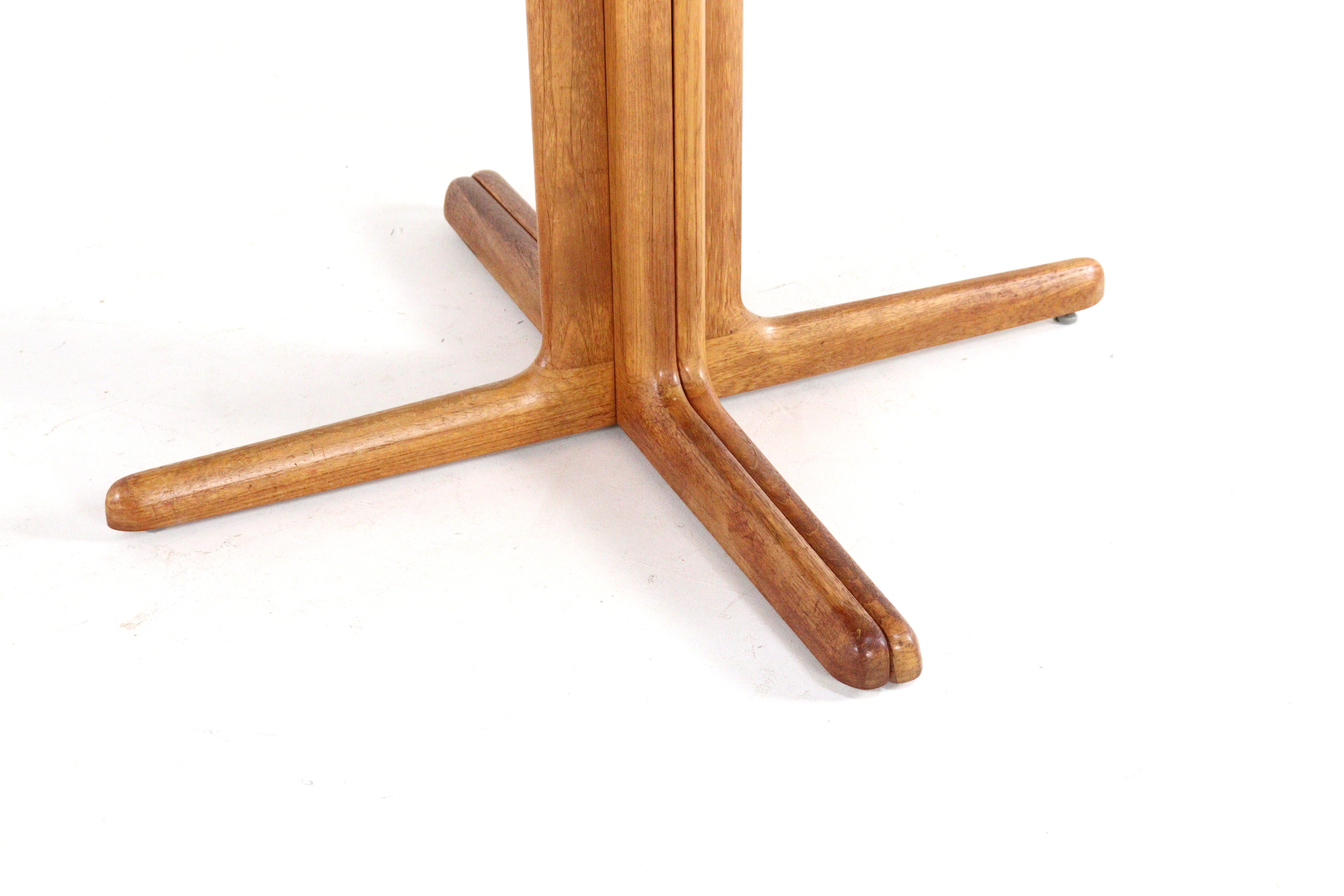 Ronde 2x verlengbare ronde eettafel 'Hobro'