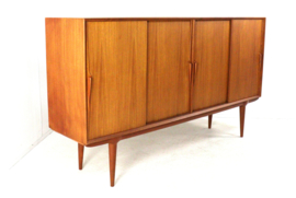 Gunni Omann voor Omann Jun model 19 highboard | 200 cm