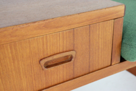 Gossip bench 'Omvra'