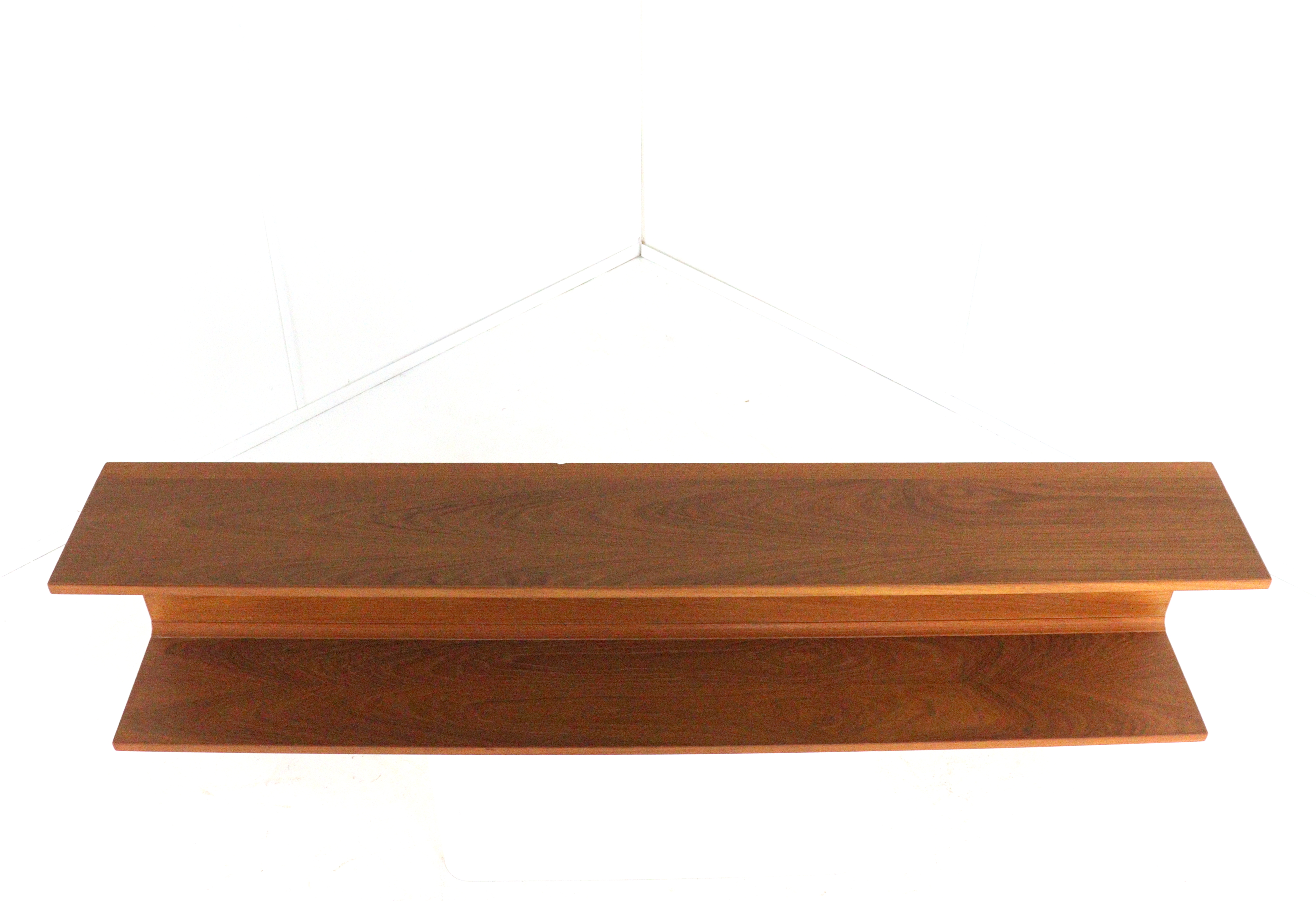 J. Viby voor Pedersen & Hansen teak wandplank