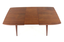 Louis van Teeffelen voor Wébé eettafel 'Milaan'