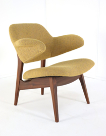 Louis van Teeffelen voor Wébé pinguin fauteuil