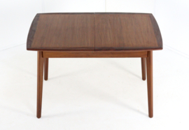 Verlengbare eettafel 'Borsele'