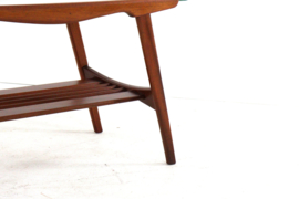 Salontafel met glas en lectuurhouder