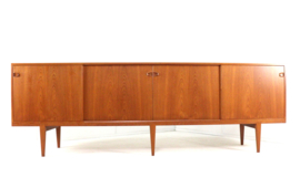 Henry Rosengren Hansen voor Brande Møbelindustri sideboard model 49 | 240 cm