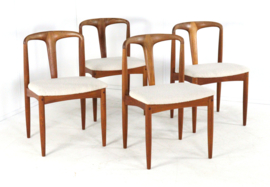 Set van 4 Johannes Andersen voor Uldum Juliane stoelen
