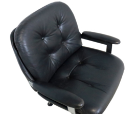 Lederen fauteuil "Blauwverlaat"