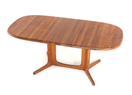 Glostrup ovalen 2x verlengbare eettafel 'Lindknud'