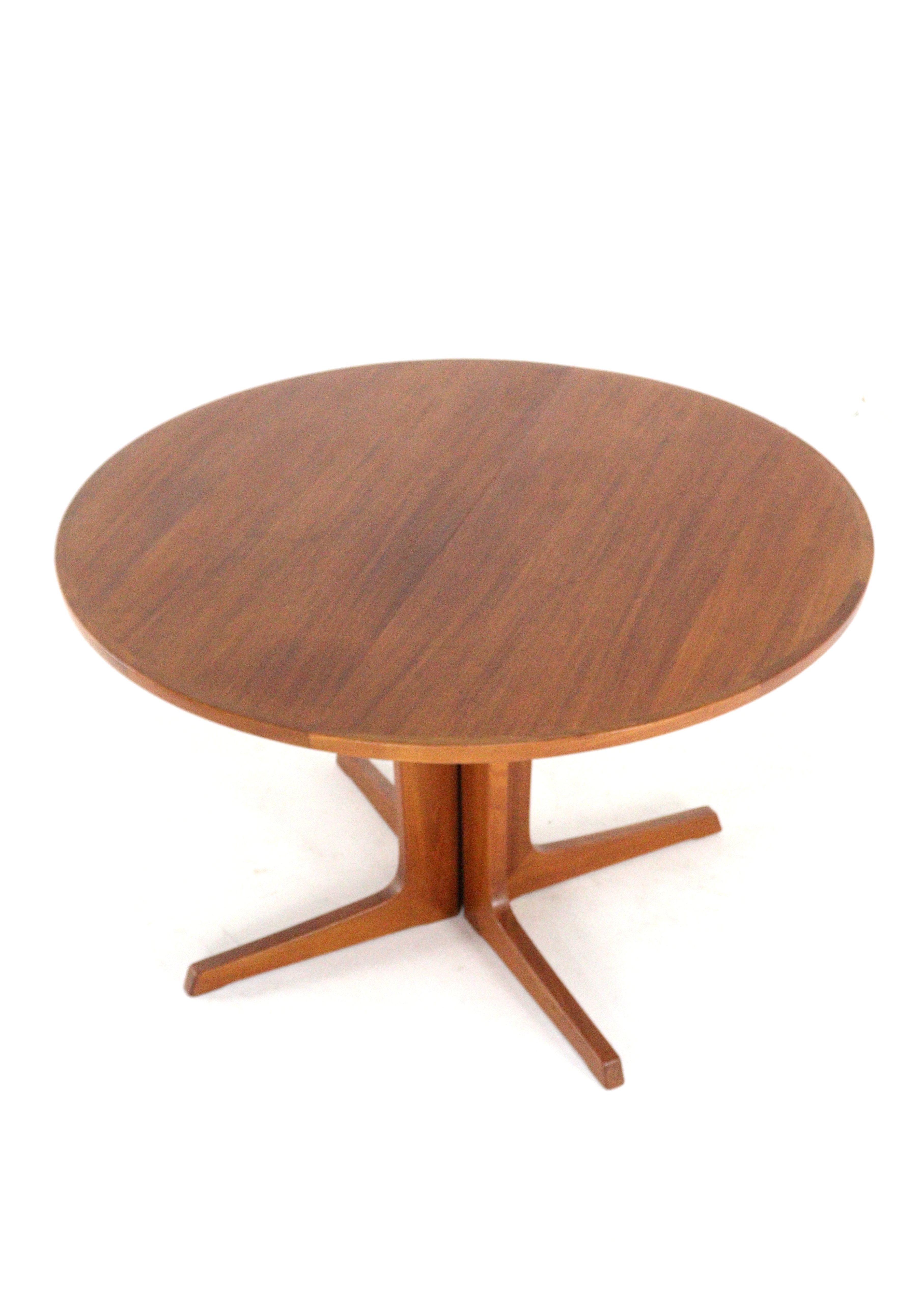 Ronde Bernhard Pedersen & son 2x verlengbare eettafel 'Helsinge'