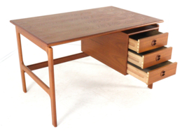 Gasvig / GV Møbler lady's desk