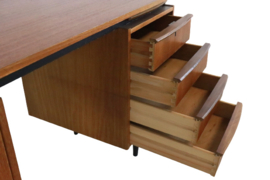 Pastoe bureau 'Beerenplaat'