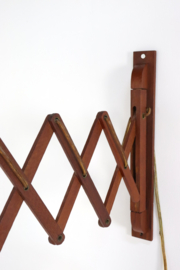 Houten schaarlamp