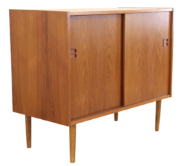 Deens design kast met schuifdeuren 'Danstrup'