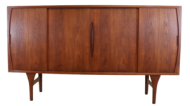 Henning Kjaernulf voor Bruno Hansen highboard 'Flakket' | 200 cm