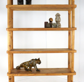 Pine boekenkast 'Mennersbech'