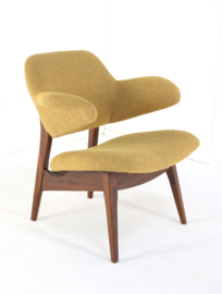 Louis van Teeffelen voor Wébé pinguin fauteuil