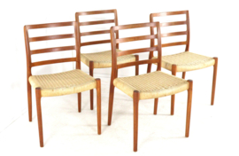 Set 4 Niels Otto Møller voor J.L. Møllers Møbelfabrik model 85