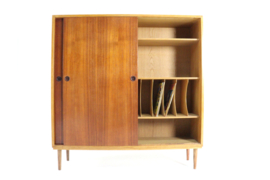 Zweedse Karl Anderssons & Sonner boeken / platenkast 'Junsele'