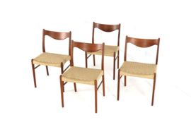 Set van 4 Arne Wahl Iversen voor Glyngore stoelen  'Naerem'
