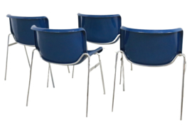 Set van 4 Artifort stoelen "Wemeldinge"