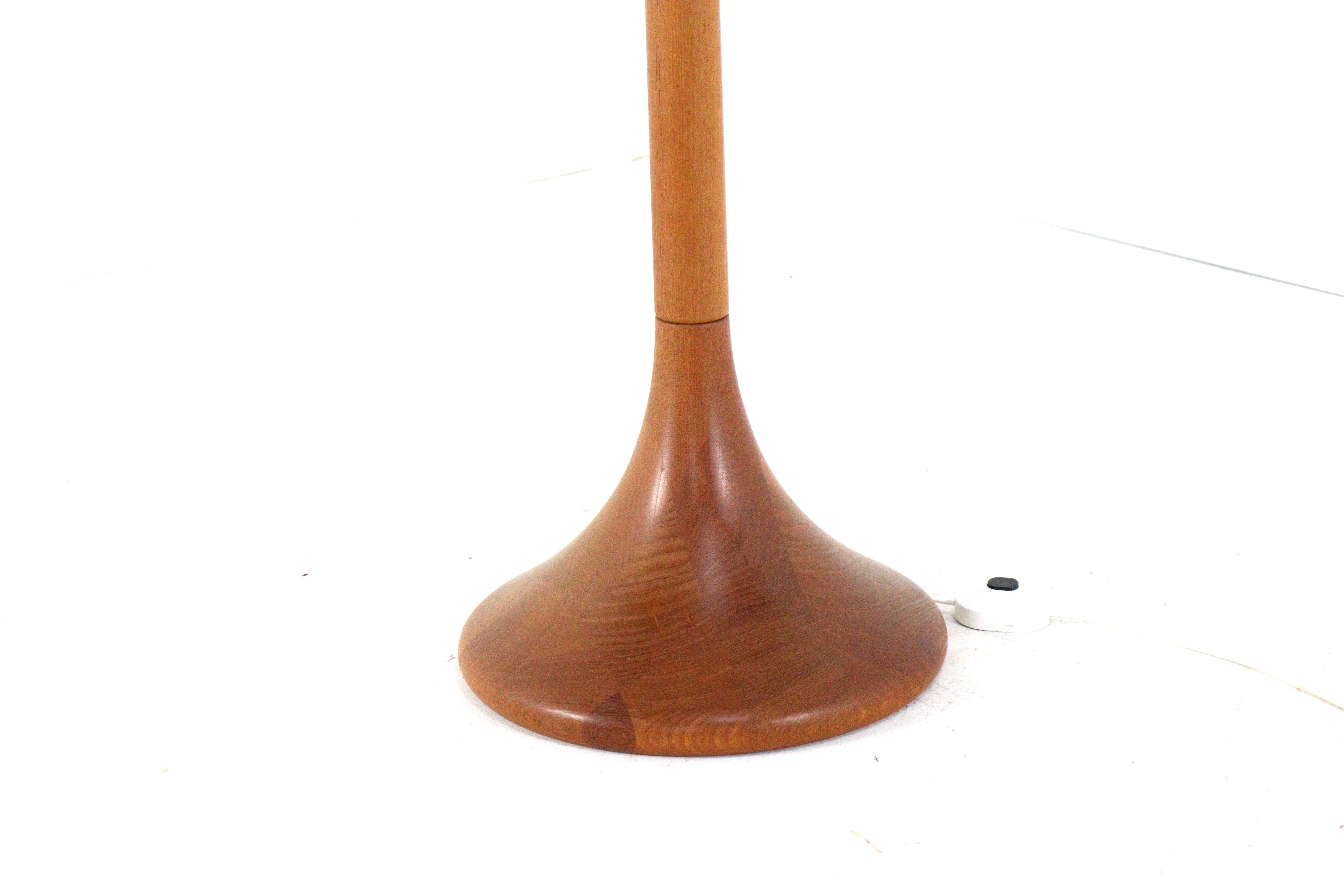 Dyrlund vloerlamp