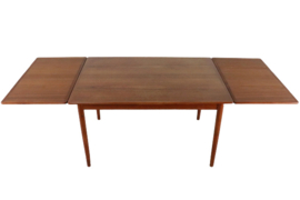 Deens design eetkamertafel uitschuifbaar 'Krusbjerg' attr. Niels O. Moller