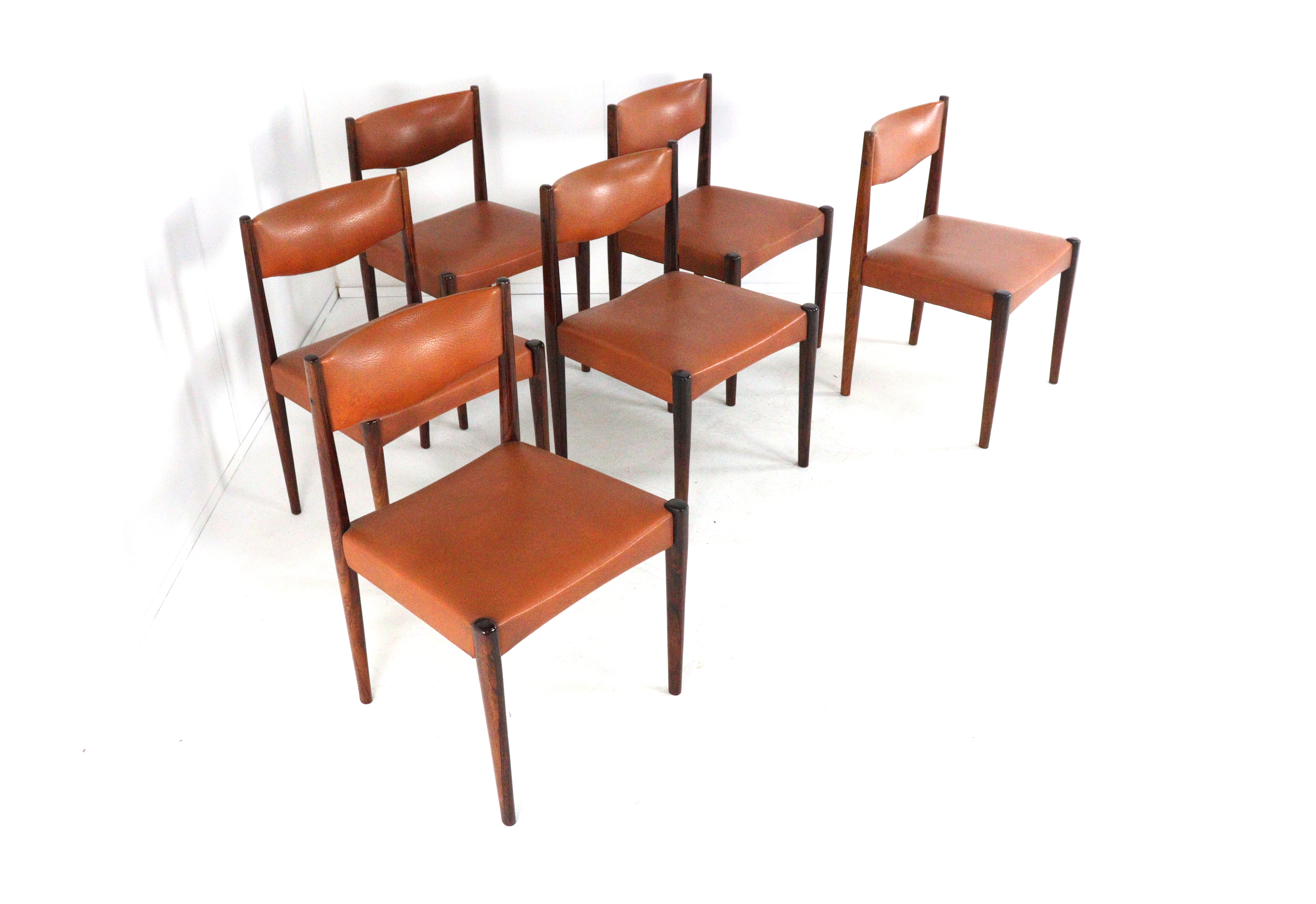 Set van 6 palissander eetkamerstoelen 'Cellemuiden'