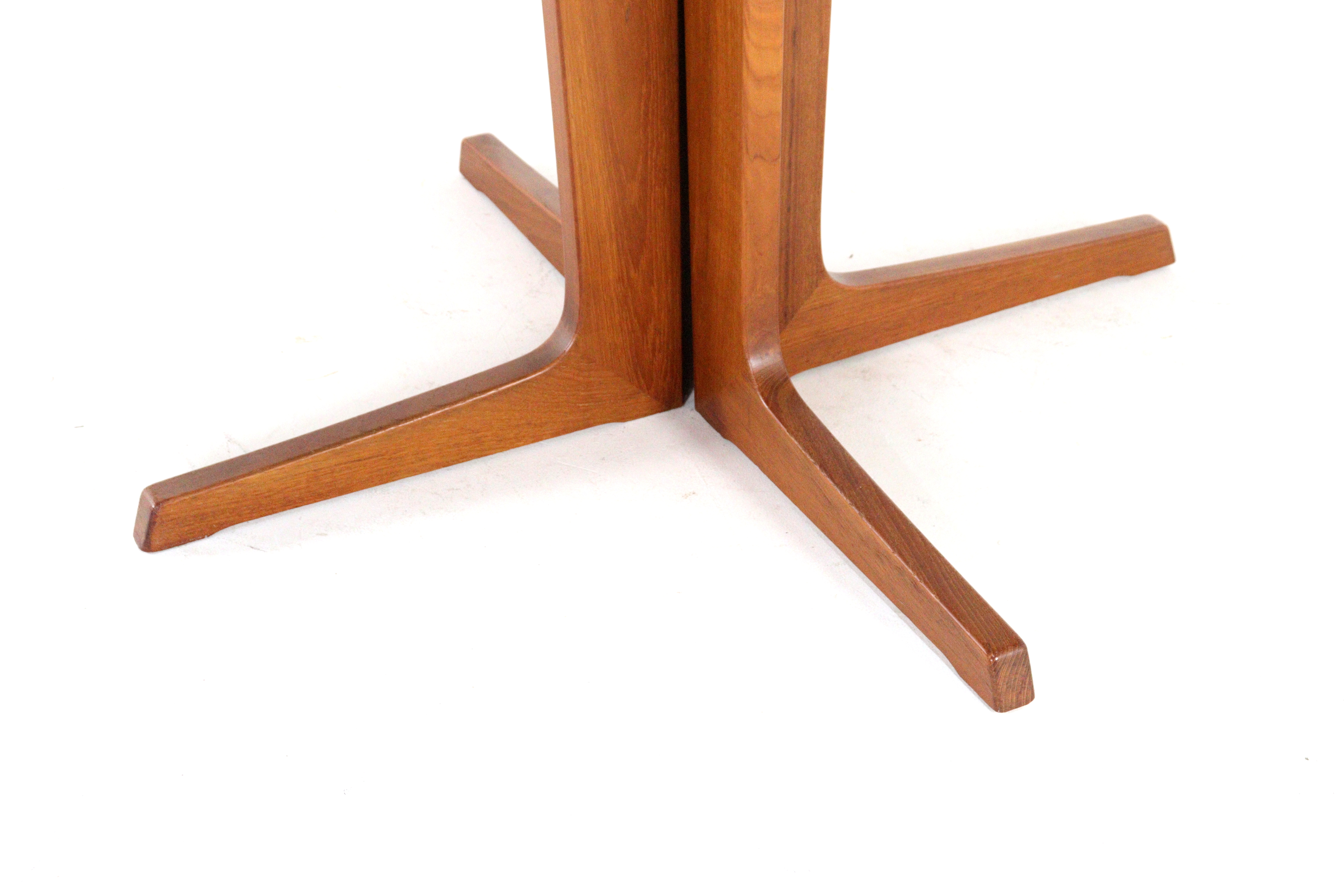 Ronde Bernhard Pedersen & son 2x verlengbare eettafel 'Helsinge'