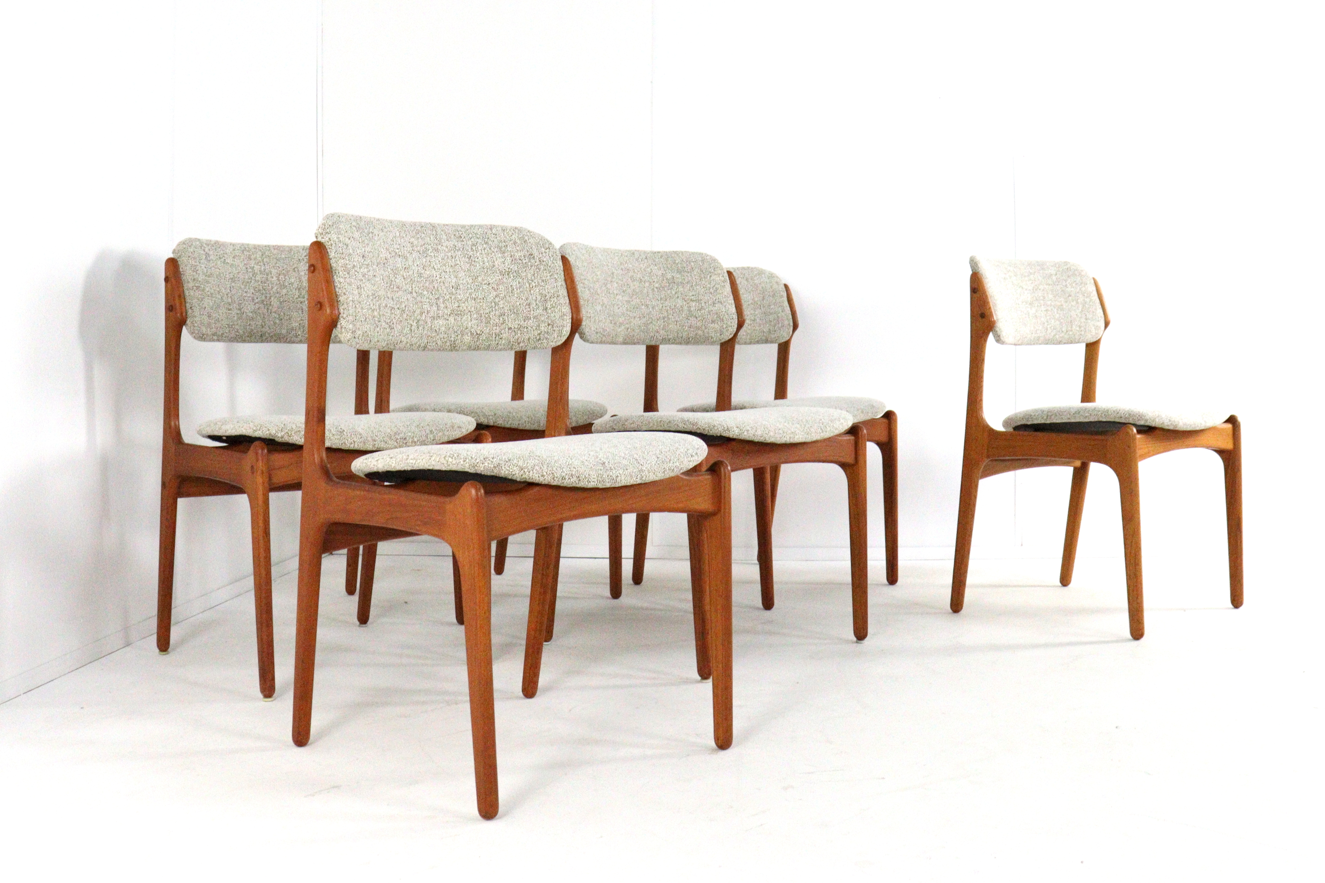 Set van 6 Erik Buch stoelen voor O.D. Møbler 'Bur'