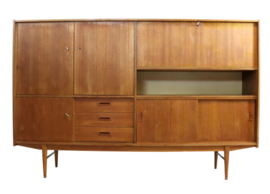 Highboard "Hodenpijl"