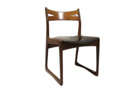 Set van vier Deense eetkamerstoelen