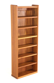 Compacte open teak kastje