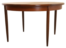 G-Plan ronde eetkamertafel 'Burnstones'