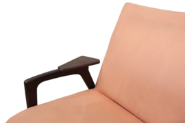 Roze fauteuil Pastoe 'Ruster' (Yngve Ekstrom)