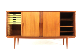 Gunni Omann voor Omann Jun model 19 highboard | 200 cm
