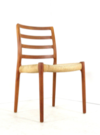 Set 4 Niels Otto Møller voor J.L. Møllers Møbelfabrik model 85