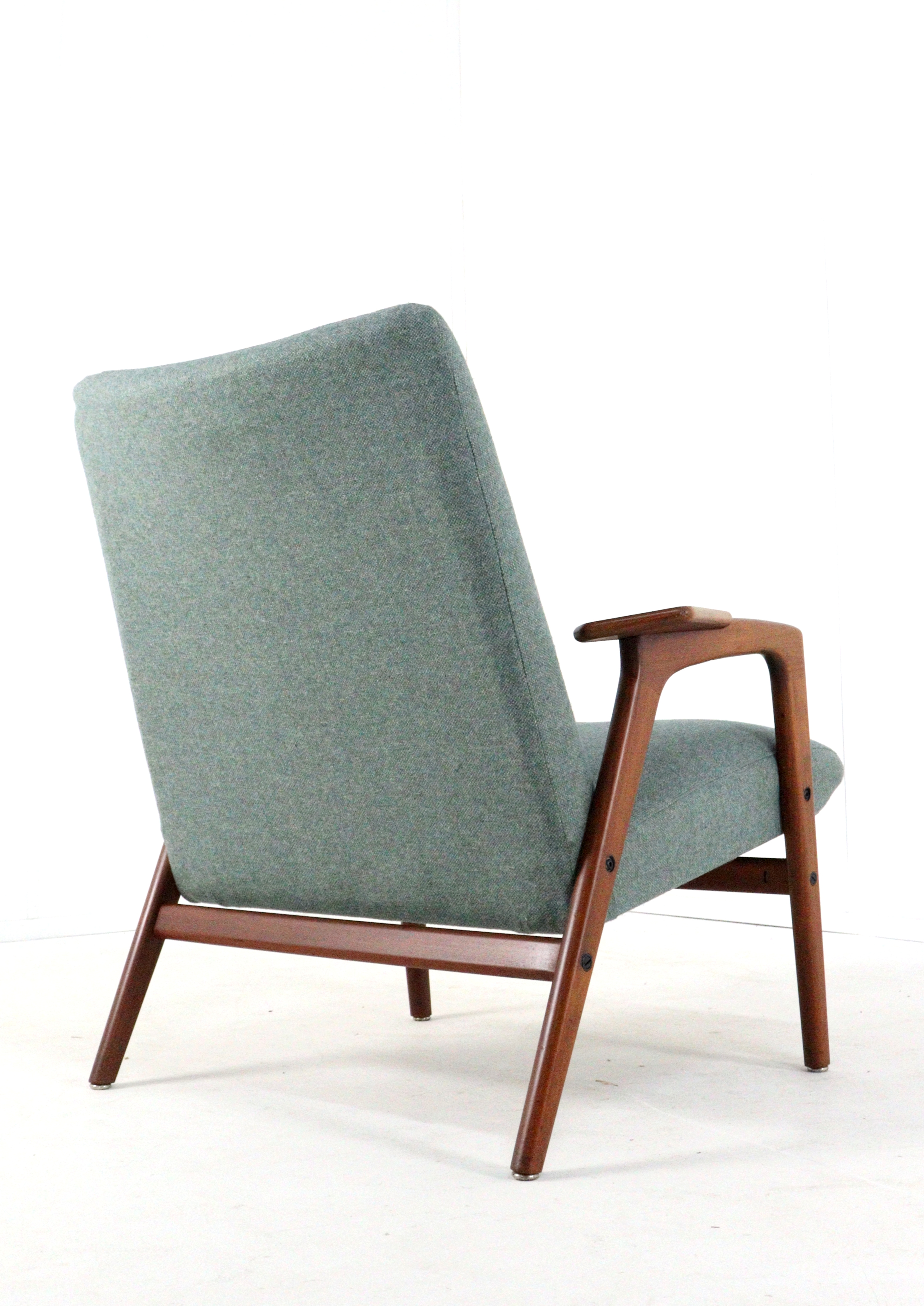 Pastoe Ruster door Yngve Ekstrom fauteuil