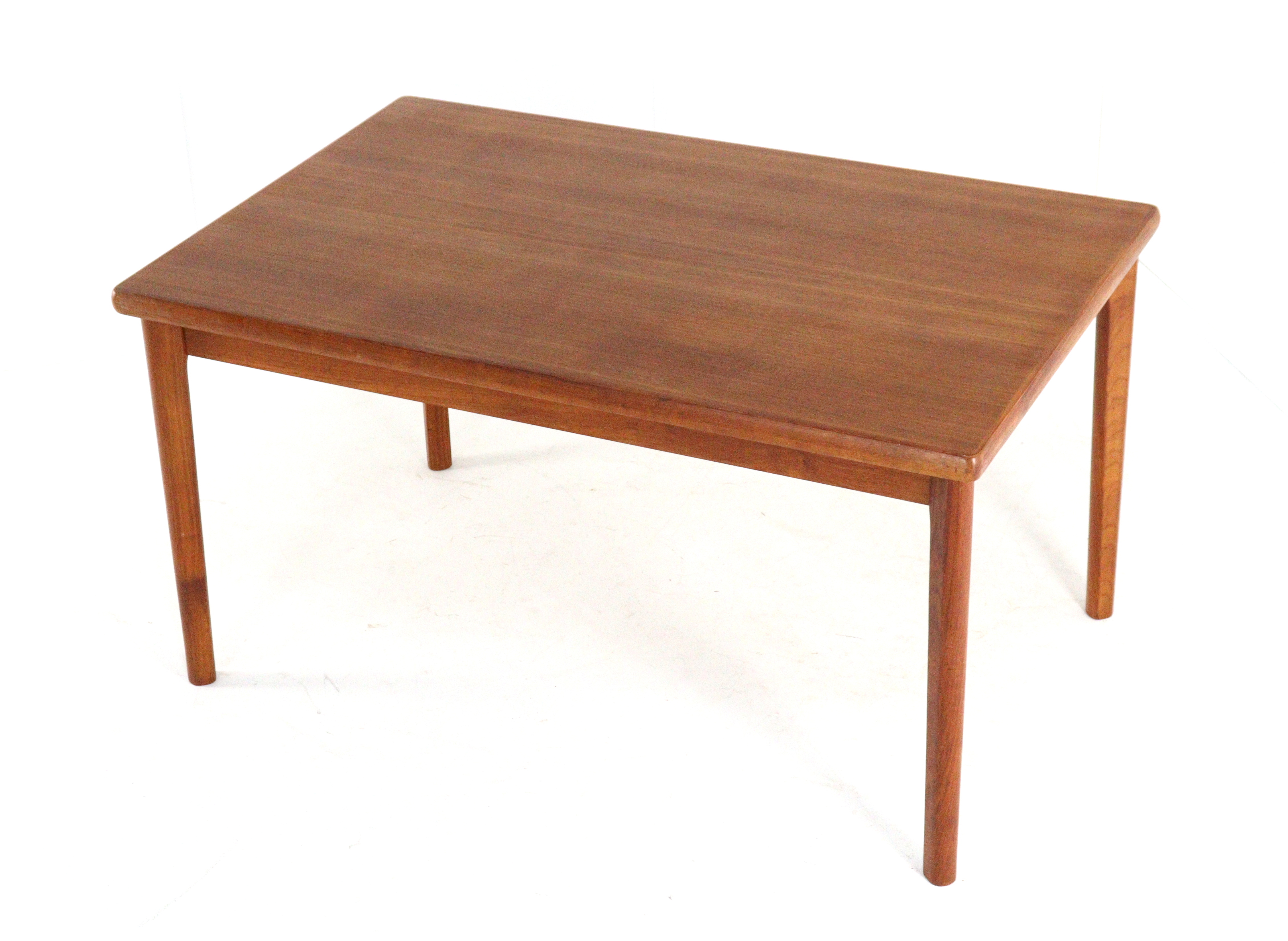 Henning Kjearnulf Vejle rechthoekige verlengbare eettafel XL